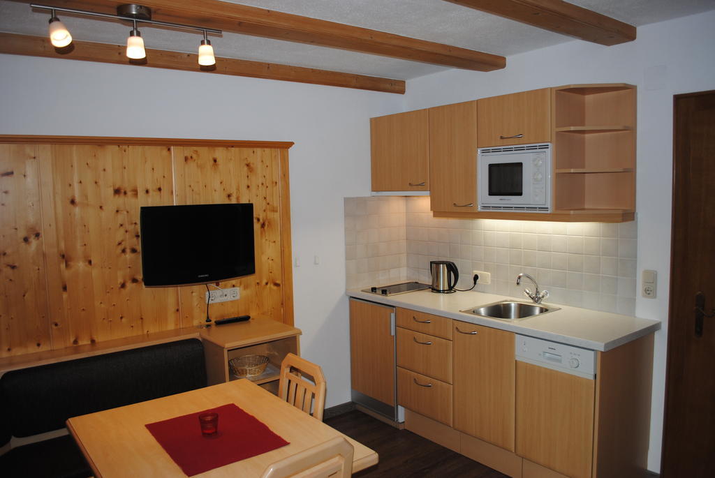 Haus Untergand Sankt Anton am Arlberg Quarto foto